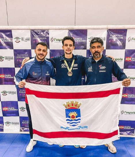 Marco Possamai, atleta da AMF/ELASE conquista medalha de ouro na competição  do tênis de mesa nos joguinhos abertos de Santa Catarina. - Elase